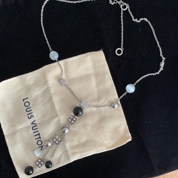 🆕🔥Natural Stones Blk/Wht&Crystals Necklace - Picture 2 of 3